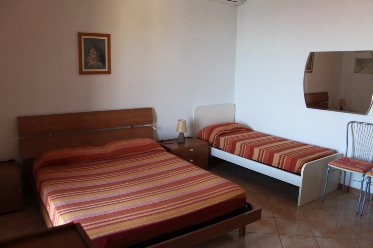 La Casetta In Piazza Porto Santo Stefano  Kültér fotó